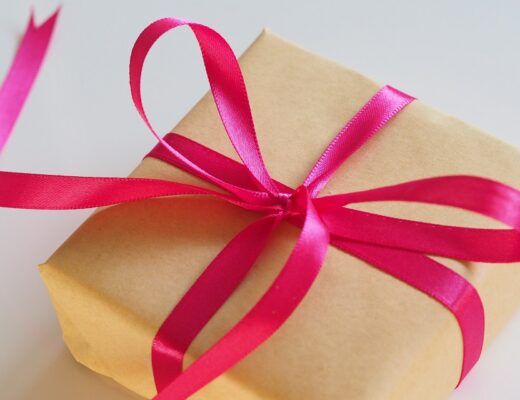 Unique Benefits Of Giving A Personalized Gift