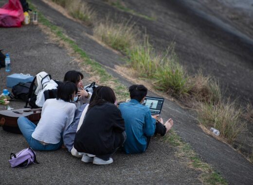 Guide For Traveling Students