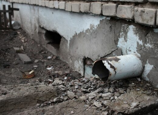 Ways Foundation Repair Contractors Correct Bowing Walls